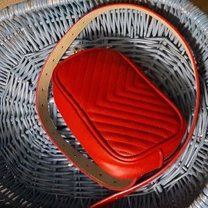 Steve Madden size large red brand new fanny pack waist bag or wristlet